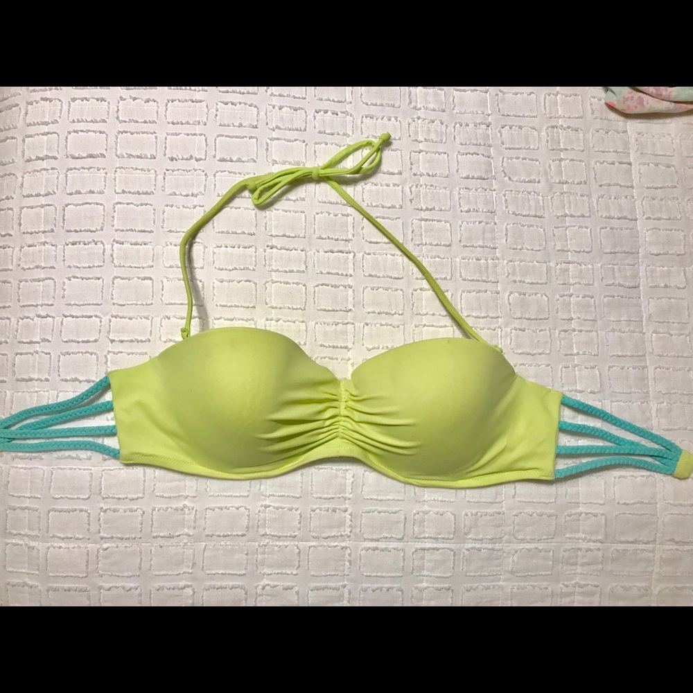 Women’s bikini top